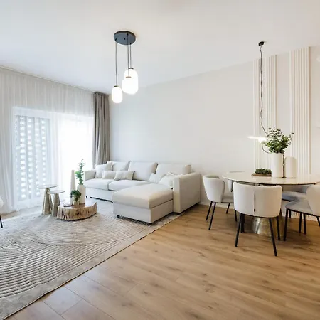 Elegant Premium With Parking